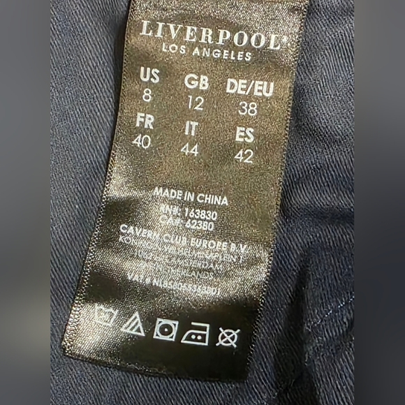 Liverpool Jeans Company The Keeper Boyfriend Frayed Denim Short Womens Size 8/29 - Picture 6 of 11